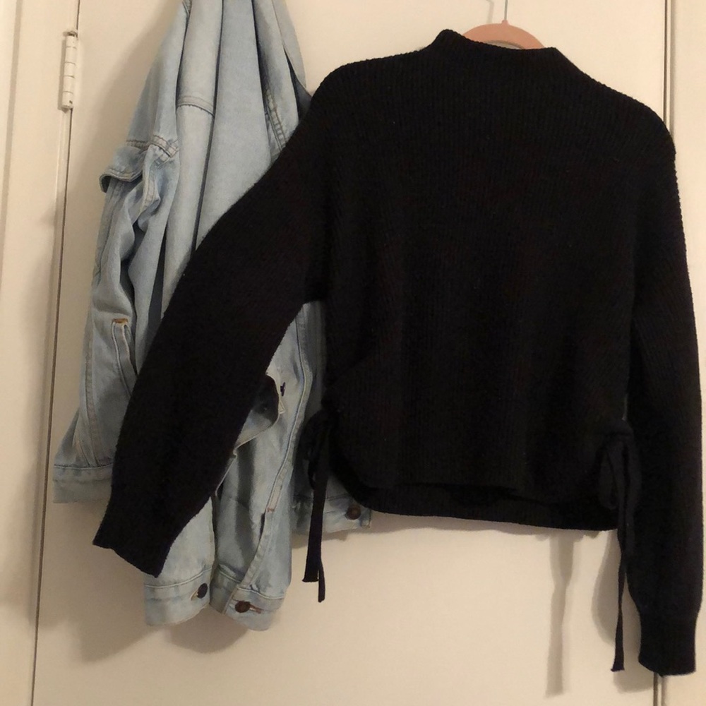Turtleneck crop sweater